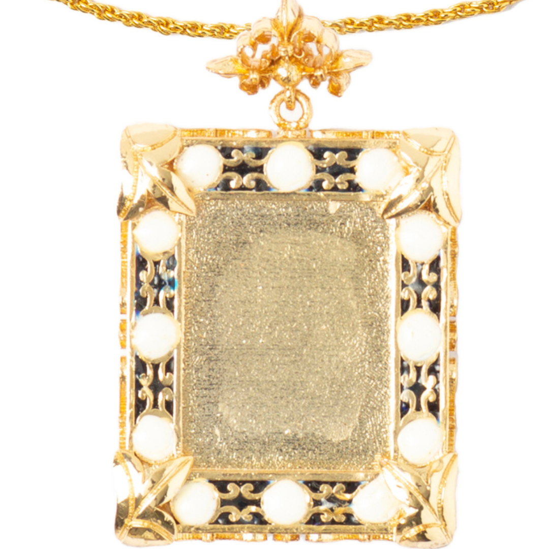 Sophia Rectangle Medallion